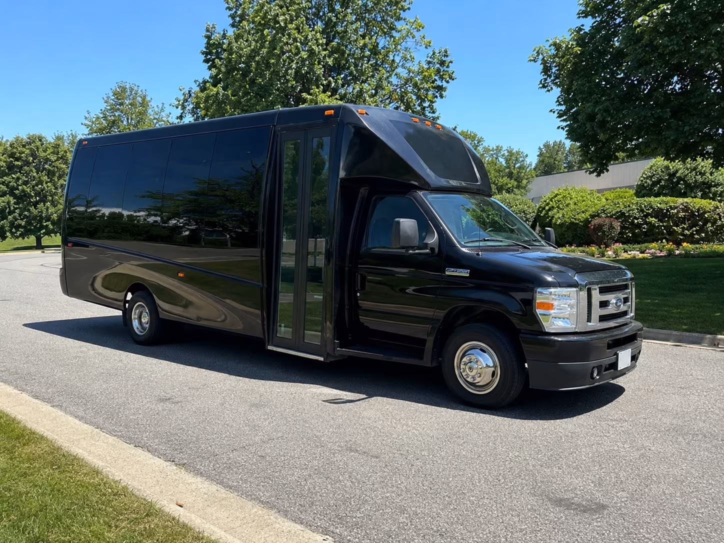 Milpitas Winery Tour & Pub Crawl Transportation
