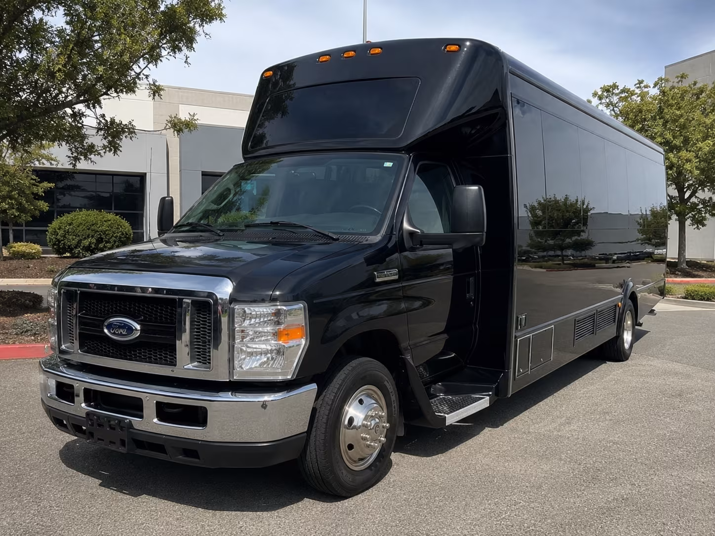 San Jose Concert & Music Festival Transportation party bus exterior